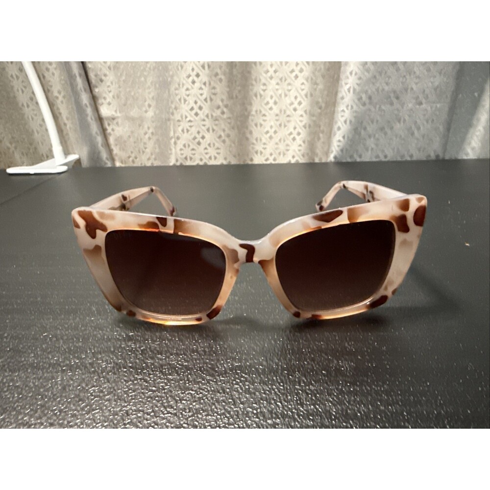 Diff Sunglasses Women’s DE01-0617-CTBGN